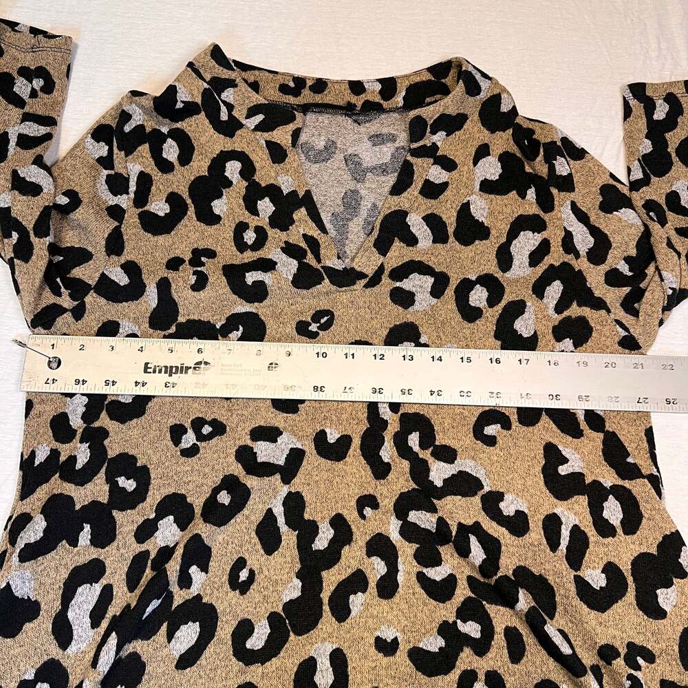 Heimish U.S.A  Women's Mini‎ Dress Cheetah Print Size XL, VNeck, Pockets - Picture 11 of 12